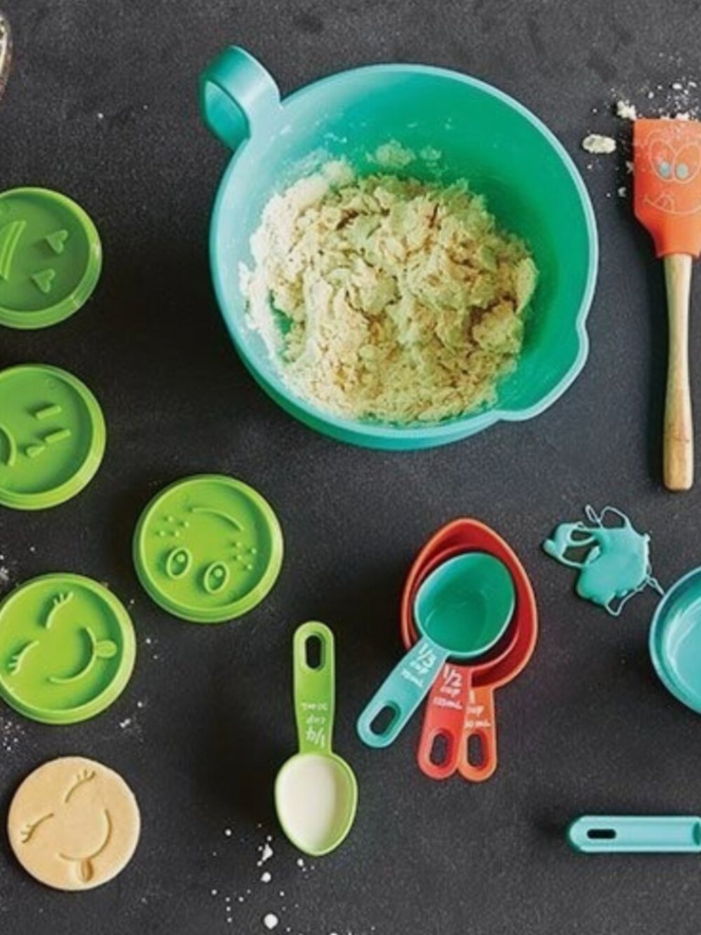 NEW Pampered Chef Kids' Baking Set